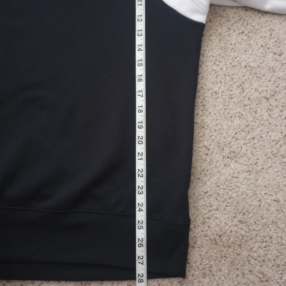 Nike Dri-Fit Crewneck - Picture 2 of 4